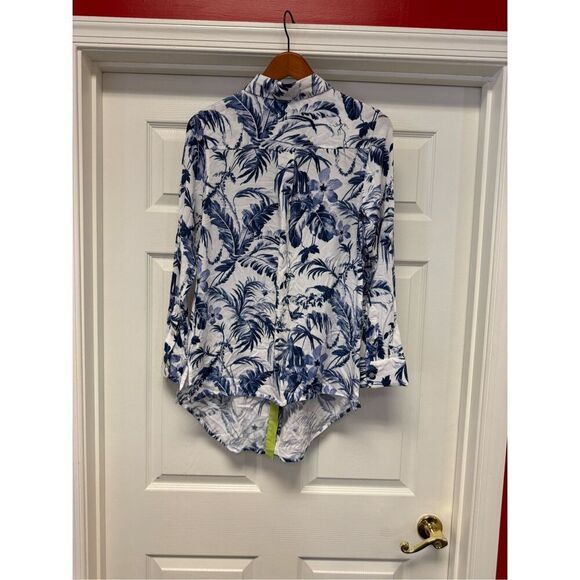 Soft Surroundings Blue & White Fern Print Button Down Shirt sz M EUC - Picture 6 of 10